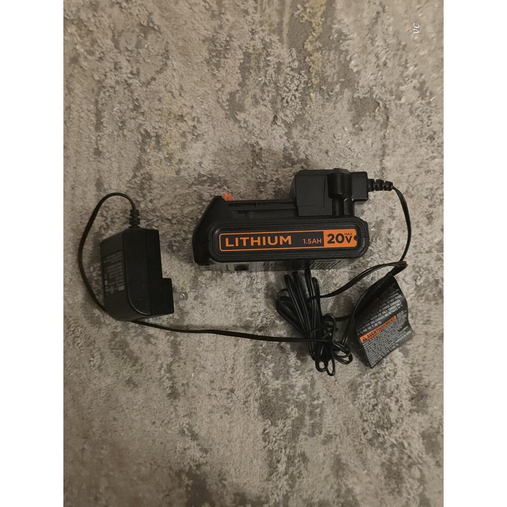 BLACK+DECKER 20V MAX 1.5Ah Lithium Battery & Charger - Picture 2 of 6